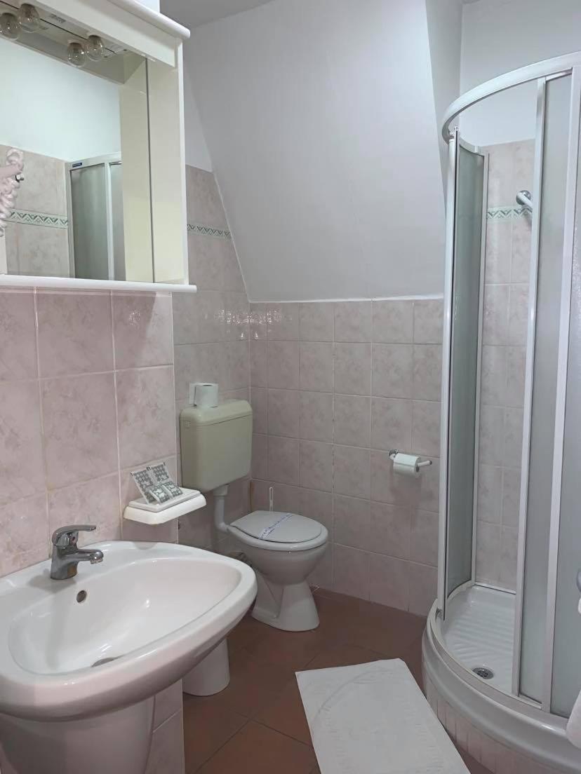 Hotel Zodiaco Szekszárd Camera foto
